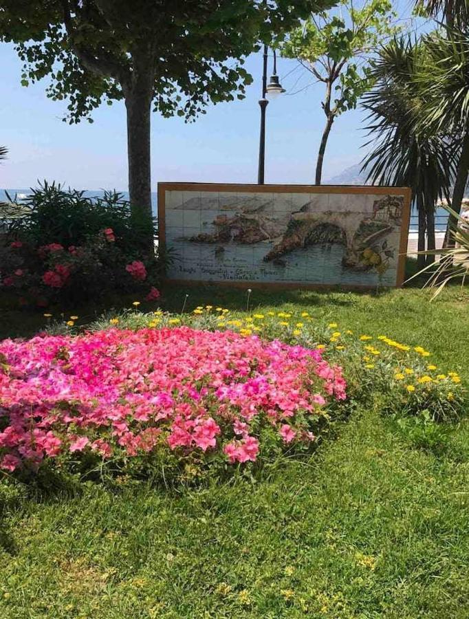 Ferienwohnung Sea Pearl Nuovissimo A Due Passi Dal Mare Maiori Exterior foto